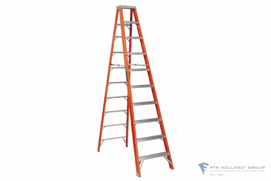 Step-ladder-fiberglass8-steps
